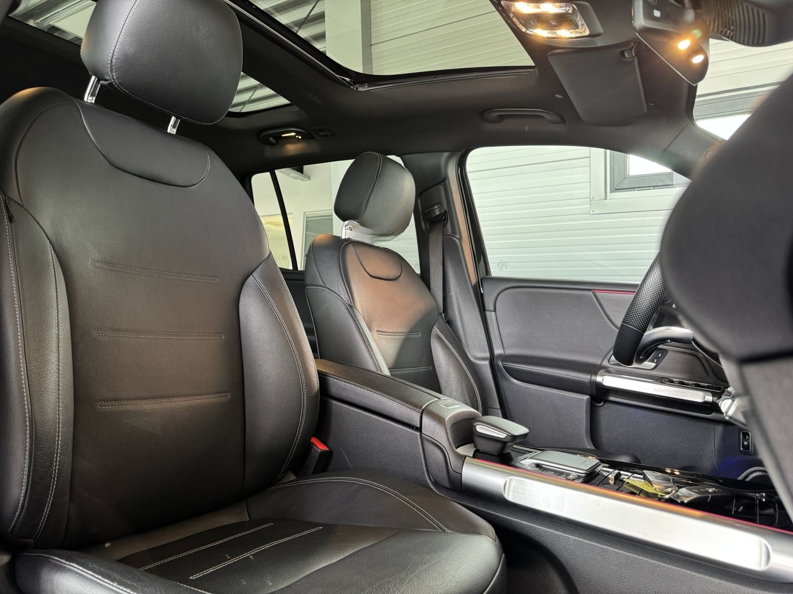 Mercedes-Benz GLB 250 4M AMG|7-Sitze|Night|Multibeam|Pano|LM20 foto 14