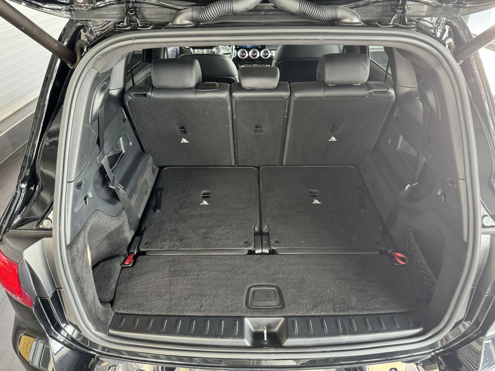 Mercedes-Benz GLB 250 4M AMG|7-Sitze|Night|Multibeam|Pano|LM20 foto 8