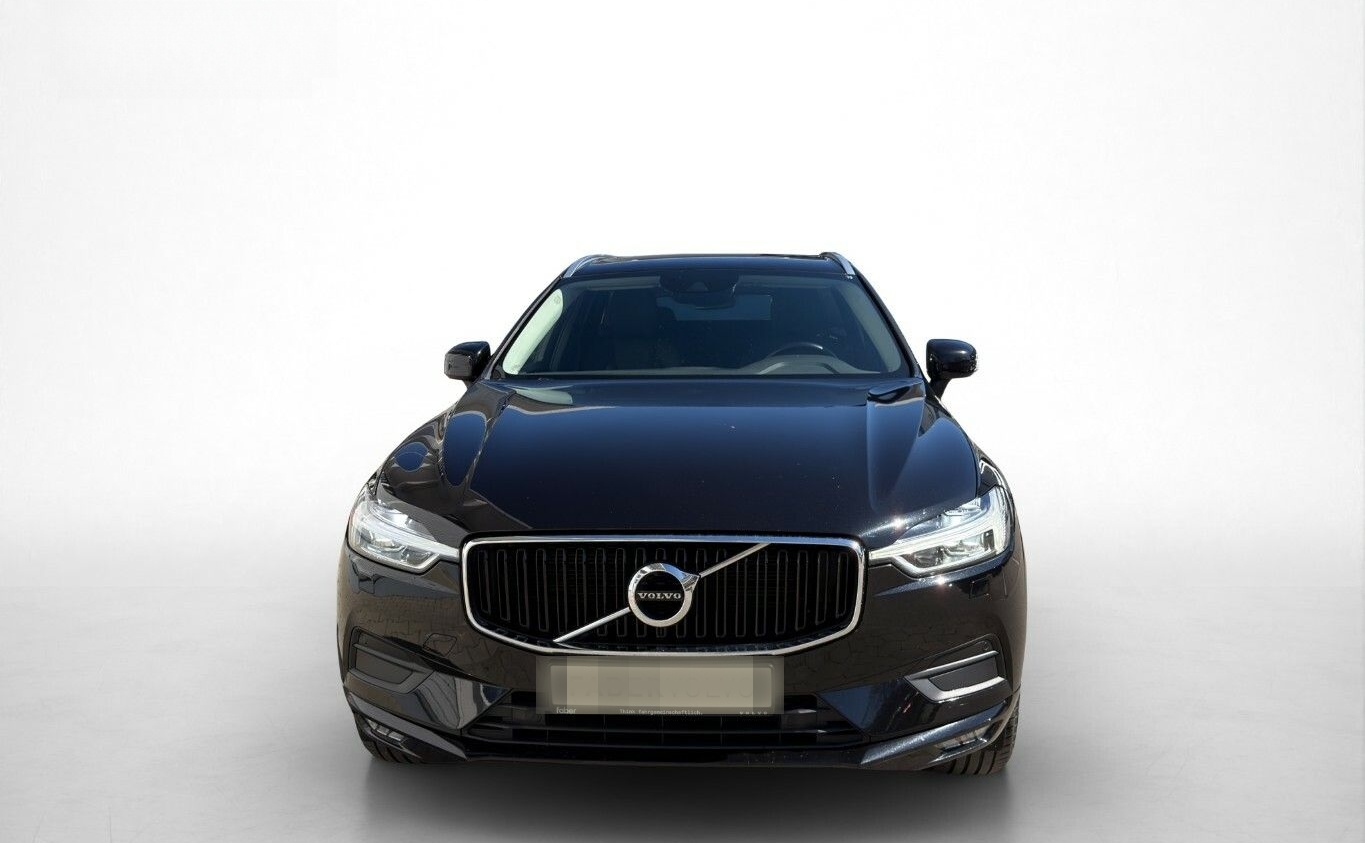 Volvo XC60 D3 Diesel Momentum Pro 2WD foto 2