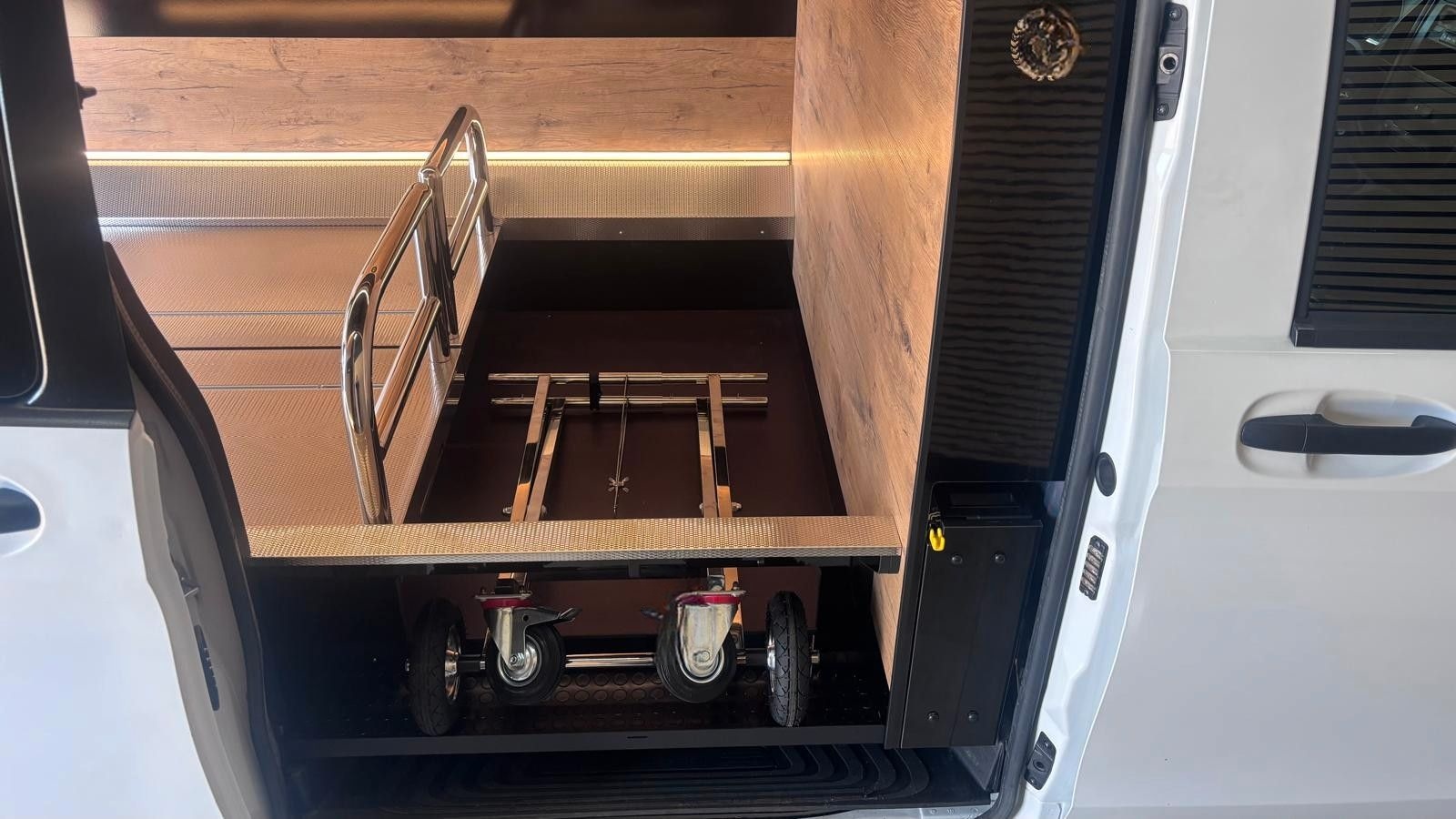 Mercedes-Benz Vito 110 CDI lang Bestattungswagen foto 23