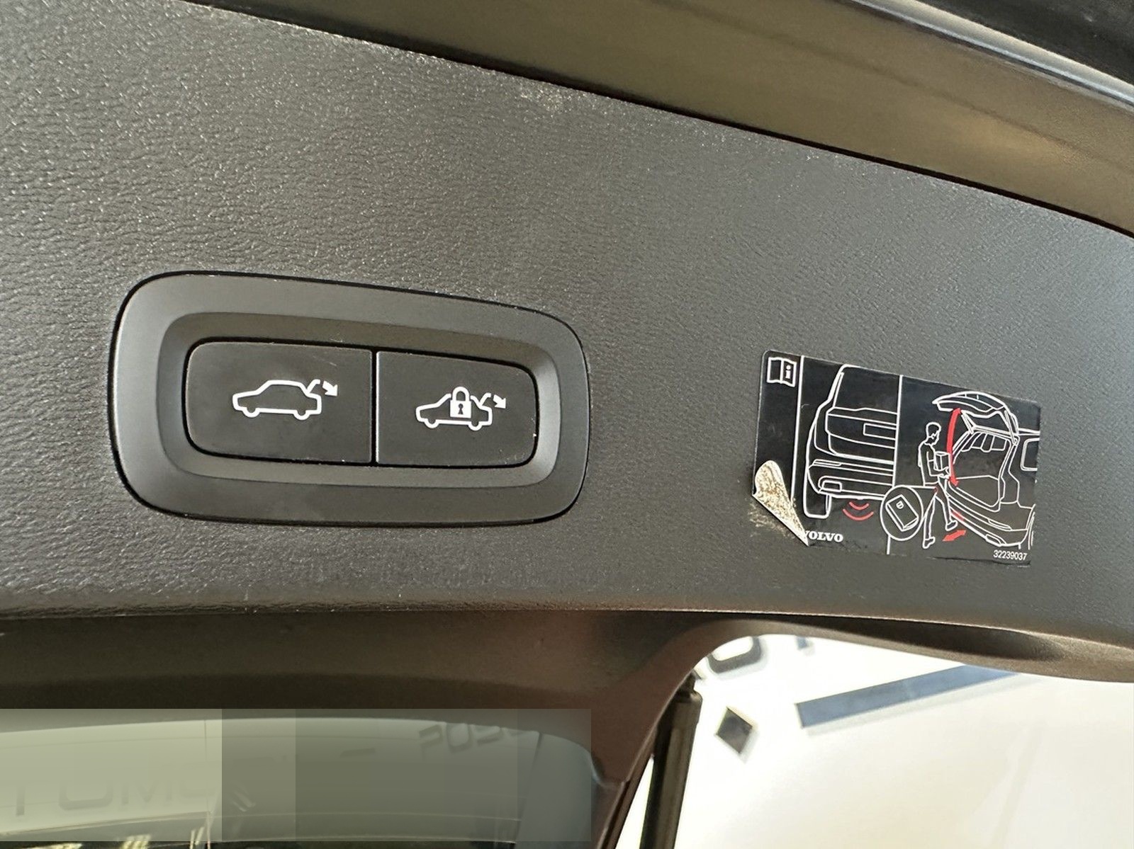 Volvo XC40 B4 Momentum Pro AWD LED Navi Kamera foto 22