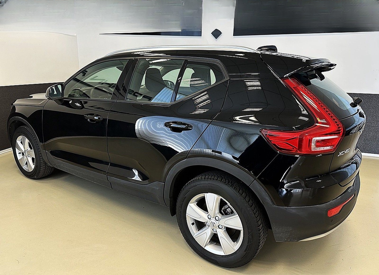 Volvo XC40 B4 Momentum Pro AWD LED Navi Kamera foto 6