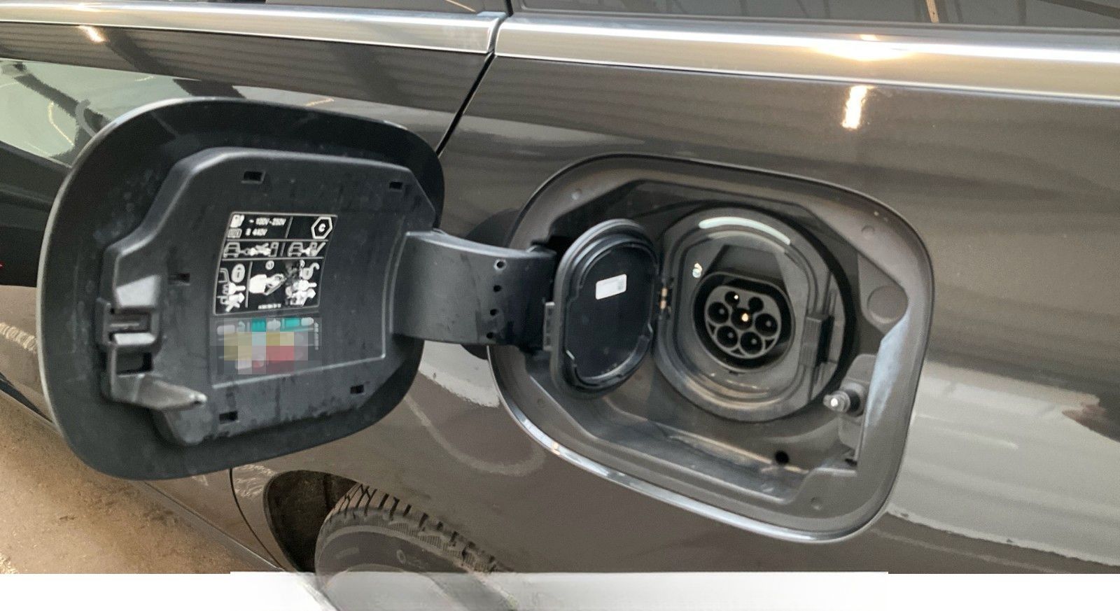 Mercedes-Benz C 300 e Avantgarde|Distronic+|HUD|Pano|Kam|Leder foto 18