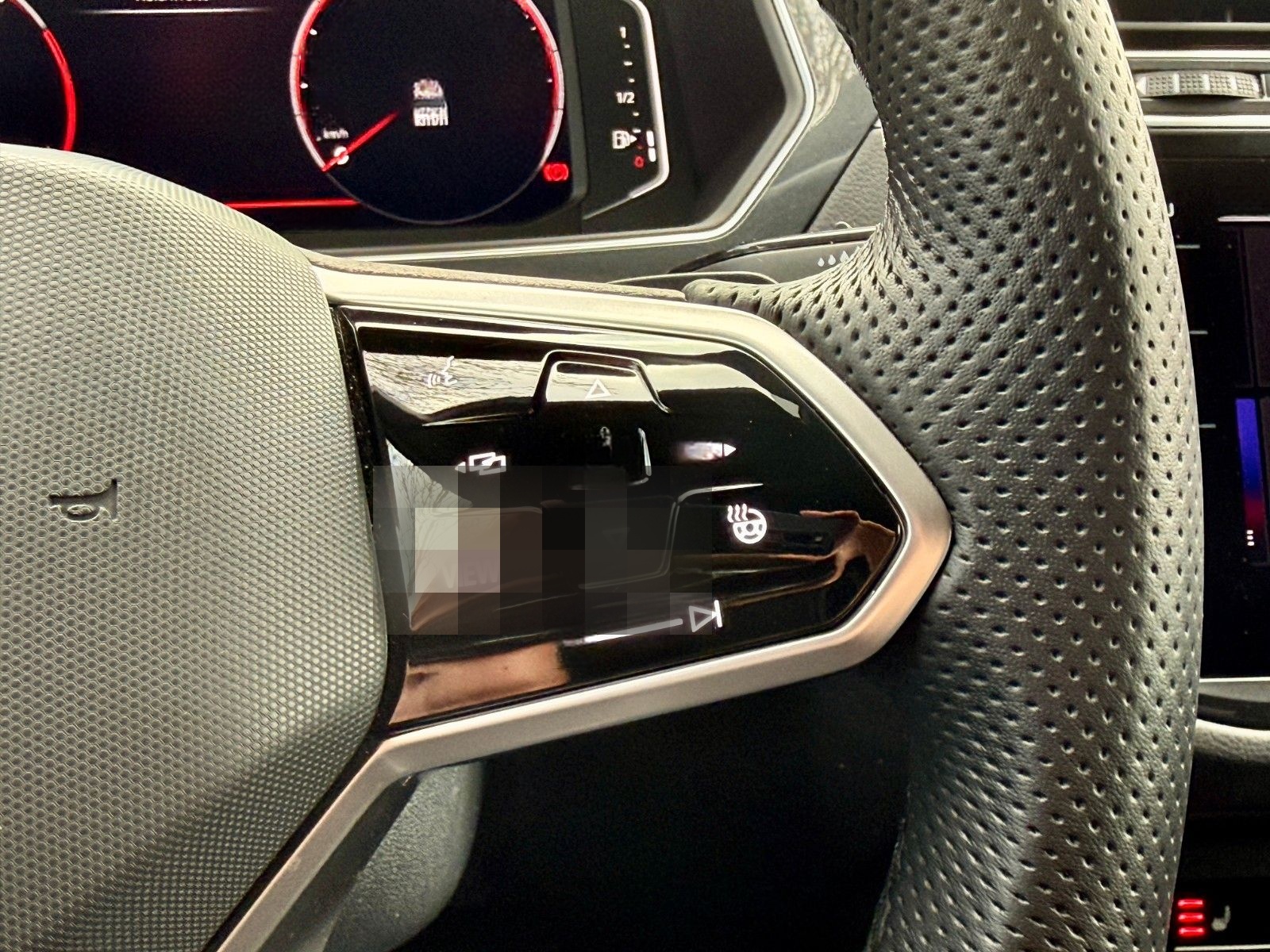 Volkswagen Tiguan R-Line 4Motion DSG Matrix Kamera Sound foto 14