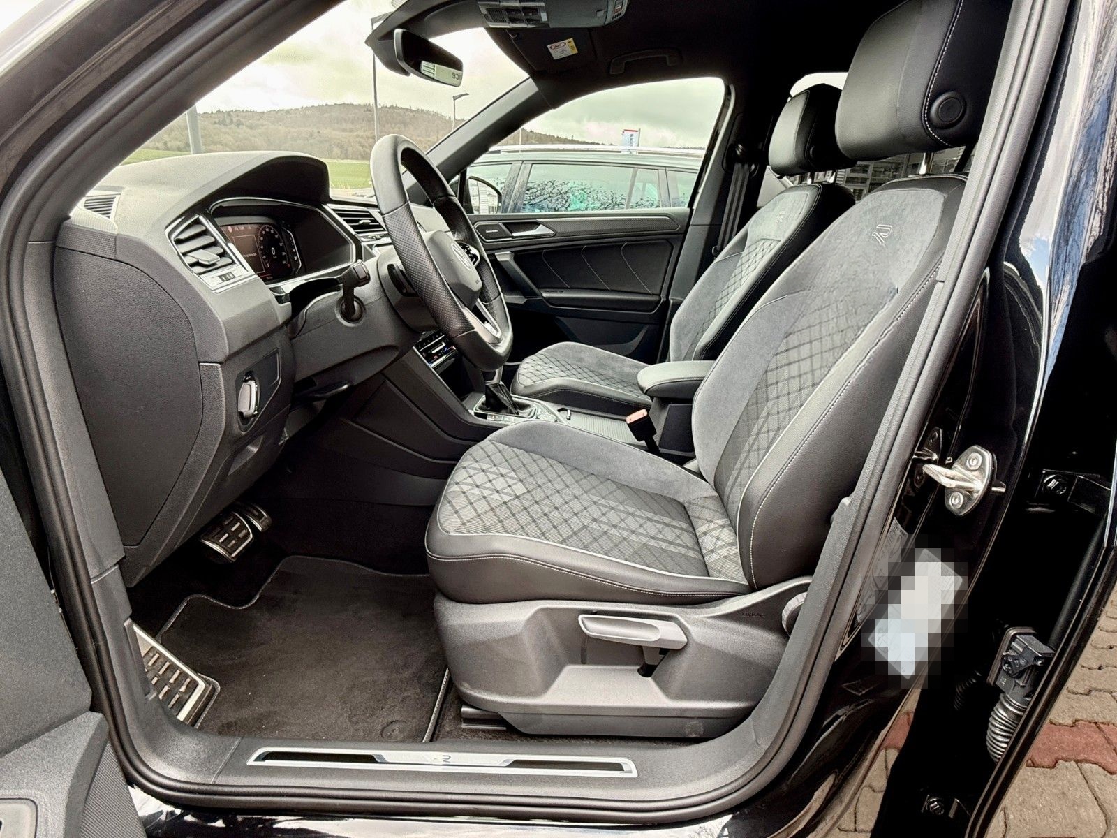 Volkswagen Tiguan R-Line 4Motion DSG Matrix Kamera Sound foto 8