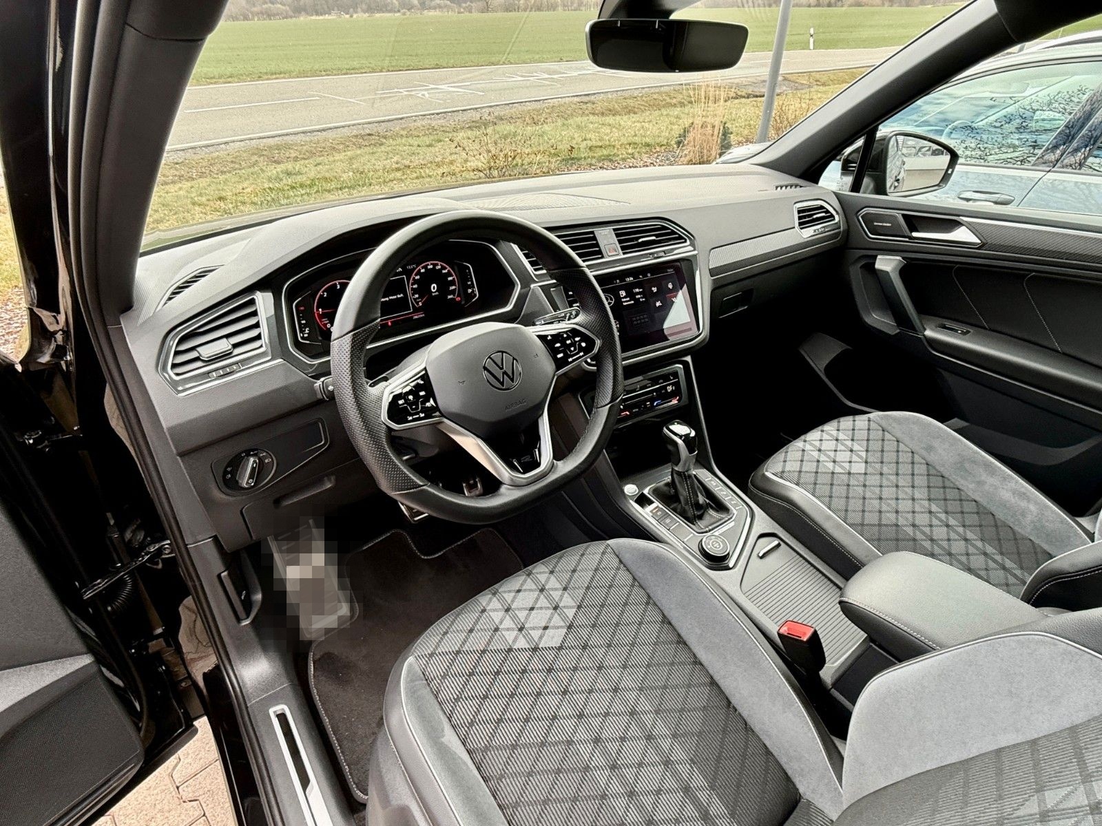 Volkswagen Tiguan R-Line 4Motion DSG Matrix Kamera Sound foto 10