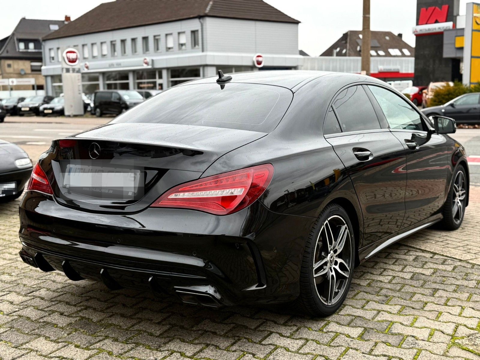 Mercedes-Benz CLA 180 AMG LINE foto 3
