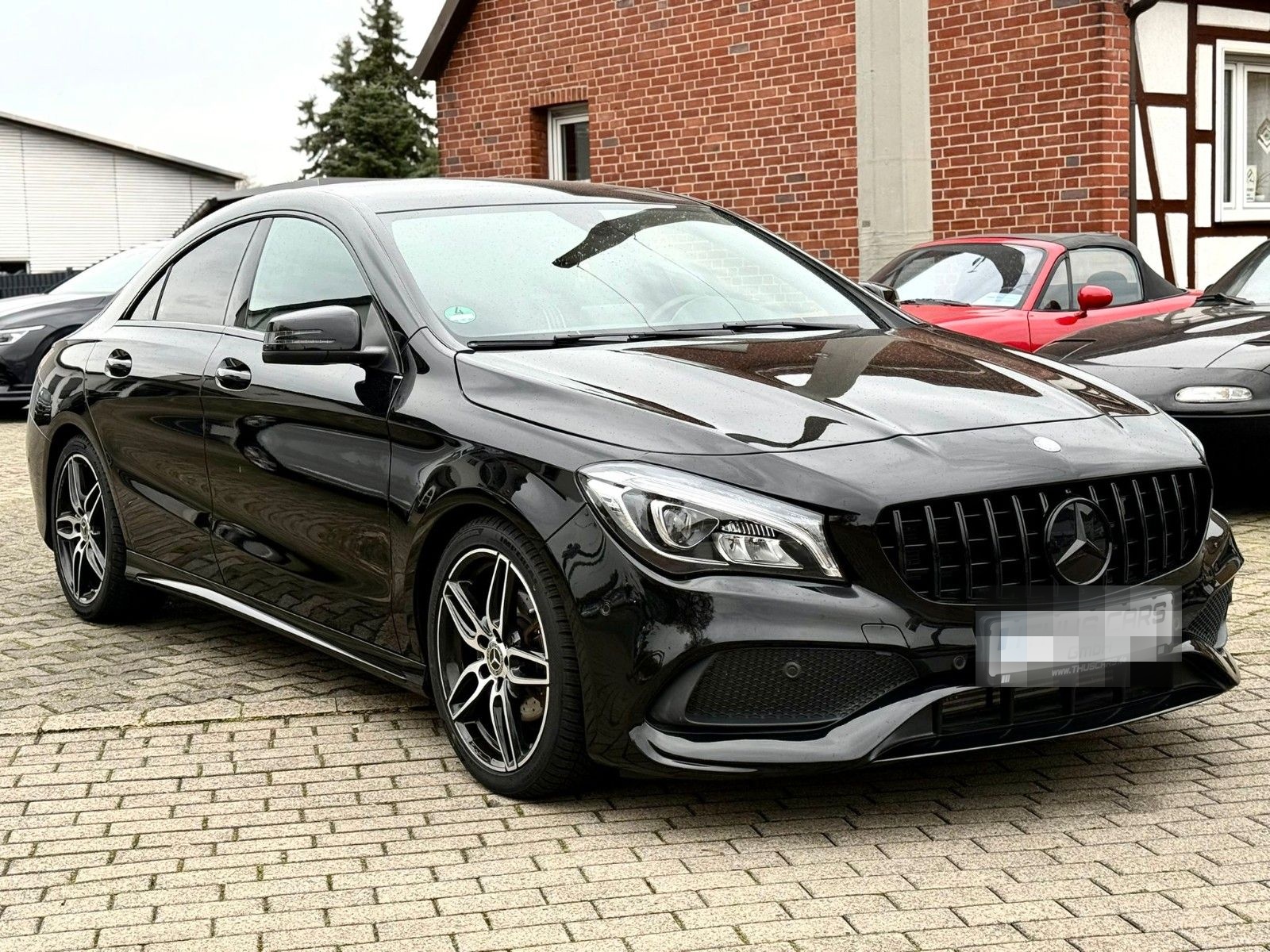 Mercedes-Benz CLA 180 AMG LINE foto 4