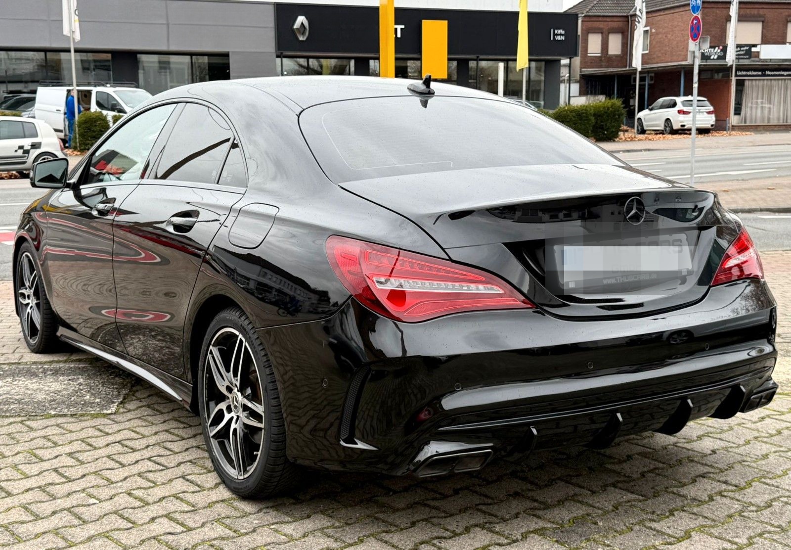 Mercedes-Benz CLA 180 AMG LINE foto 5