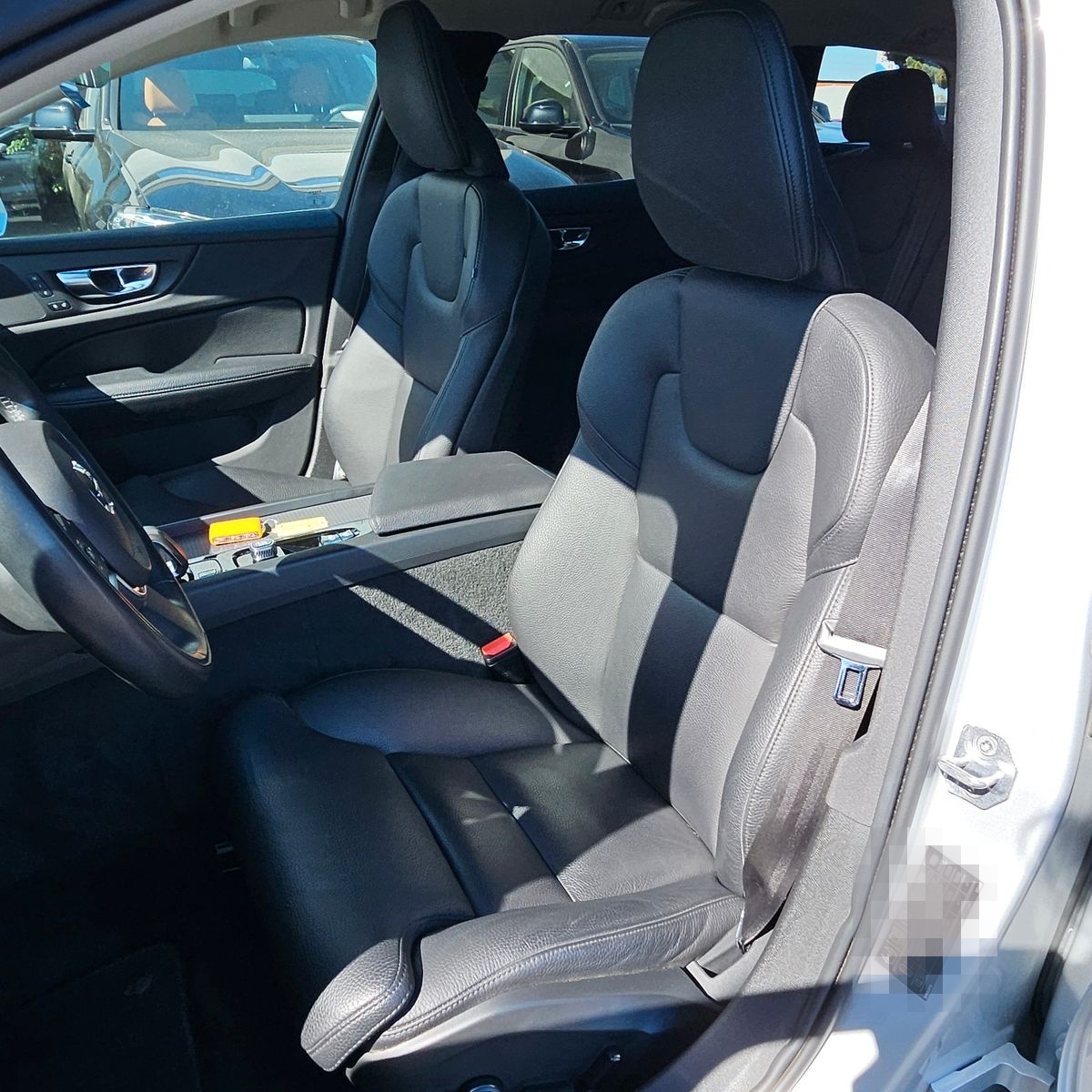 Volvo V60 B4 Momentum Pro*AHK*STANHZ*ACC*LEDER*360°* foto 15