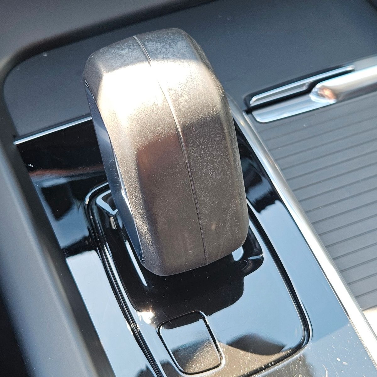 Volvo V60 B4 Momentum Pro*AHK*STANHZ*ACC*LEDER*360°* foto 19