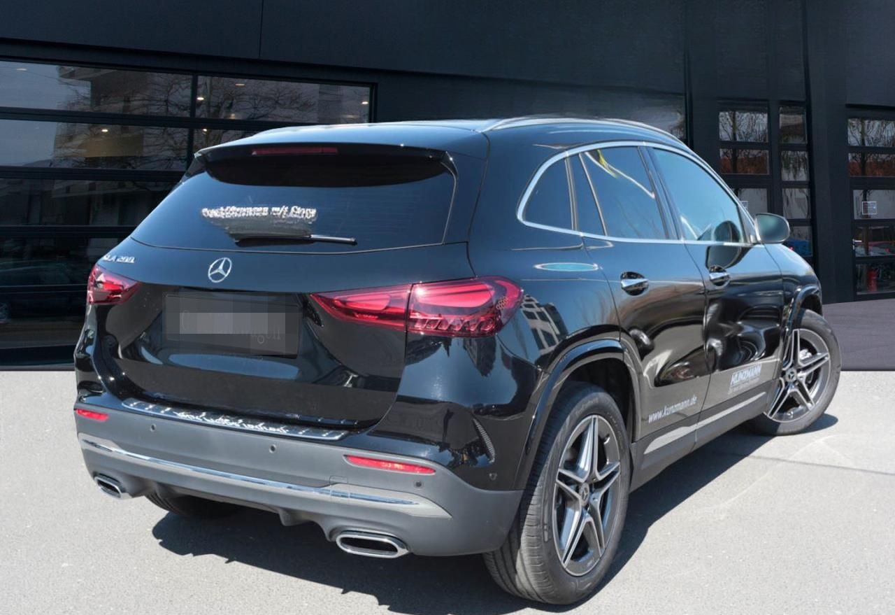 Mercedes-Benz GLA 200 AMG MBUXNavi-Prem. Kamera Easy-Pack AHK foto 3