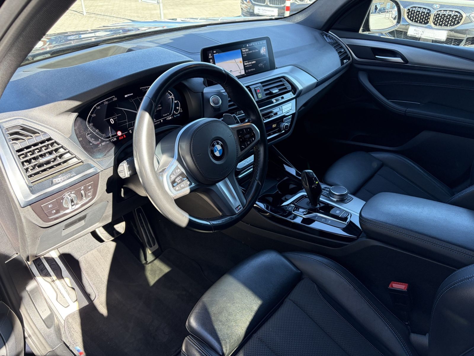 BMW X3 xDrive30e MSport HeadUp DrivAssPl KeyLess Ada foto 5