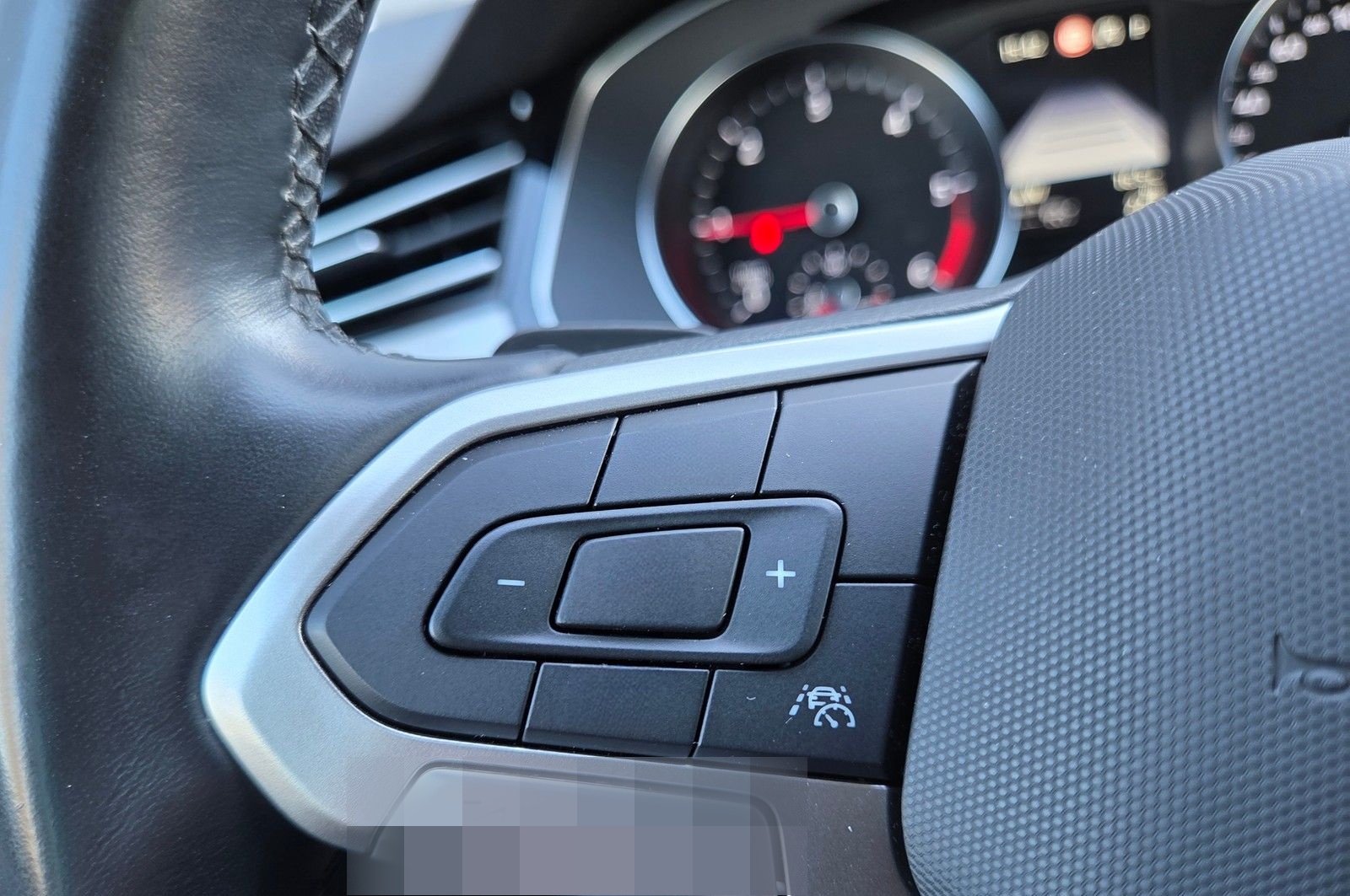 Volkswagen Passat Variant 2.0 TDI DSG Business /AHK/KAM/MAS foto 16