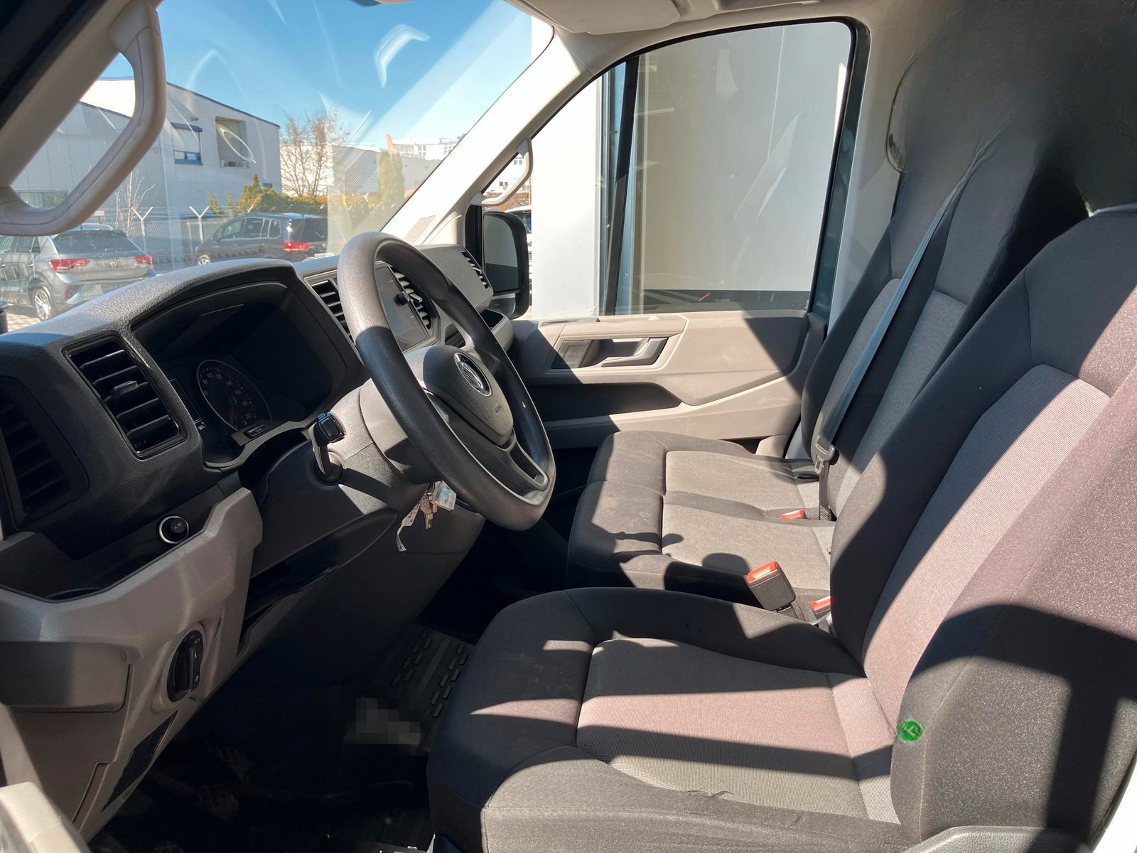 Volkswagen Crafter Koffer LR 2.0 TDI Front. 130kW 6-Gang-SG foto 6
