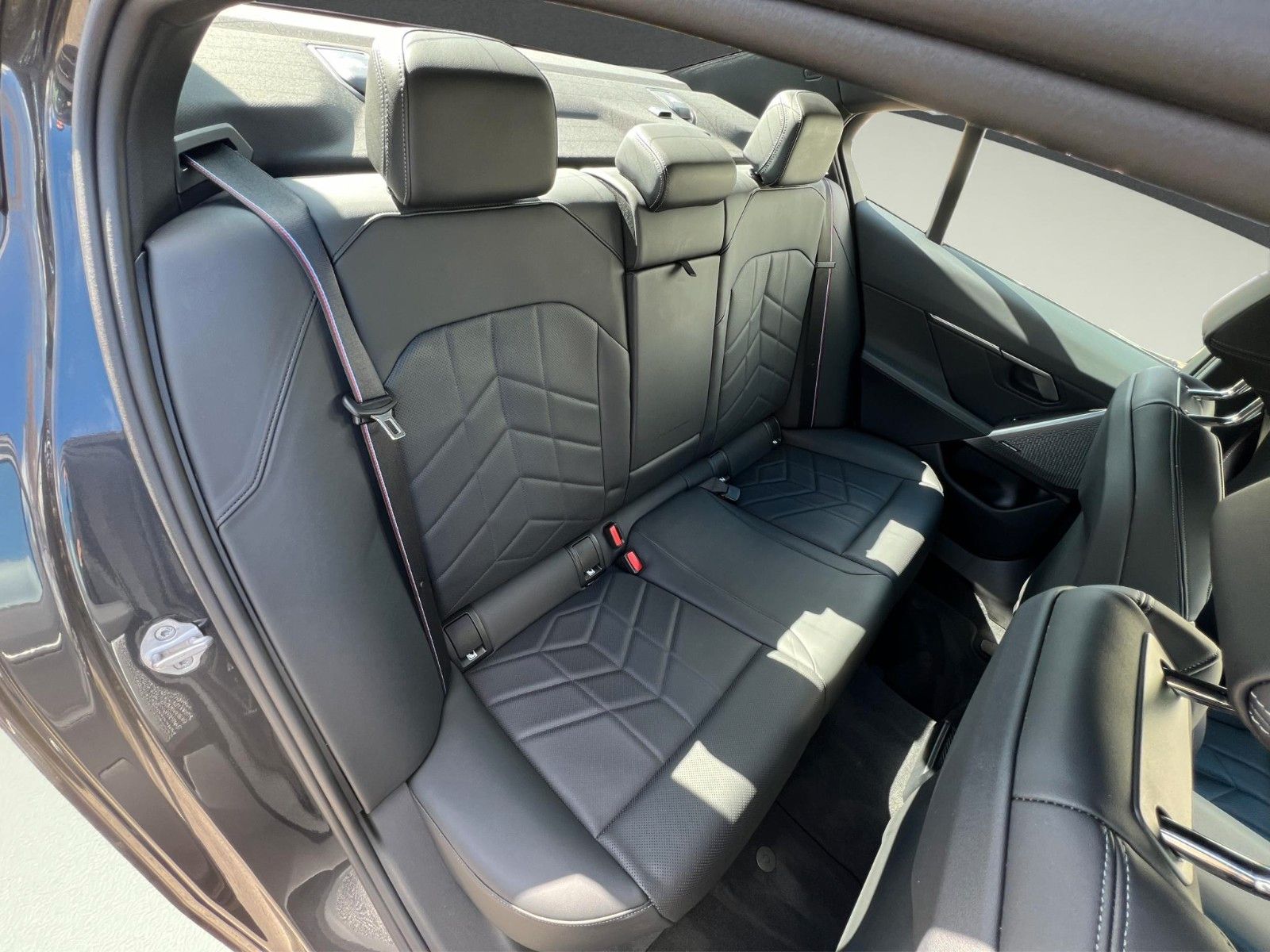 BMW 520 d M Sport Pro ACC LED RFK  H&K AHK Iconic foto 13