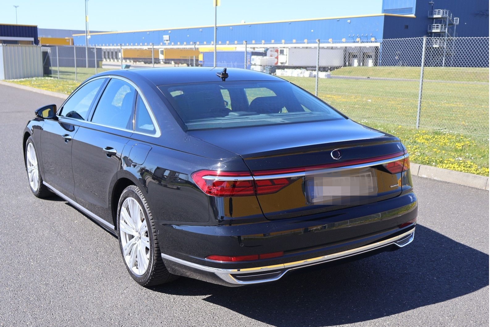 Audi A8L 60 TFSI e quattro+Top Zustand foto 2