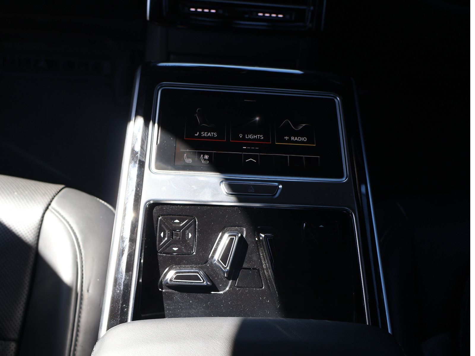Audi A8L 60 TFSI e quattro+Top Zustand foto 14