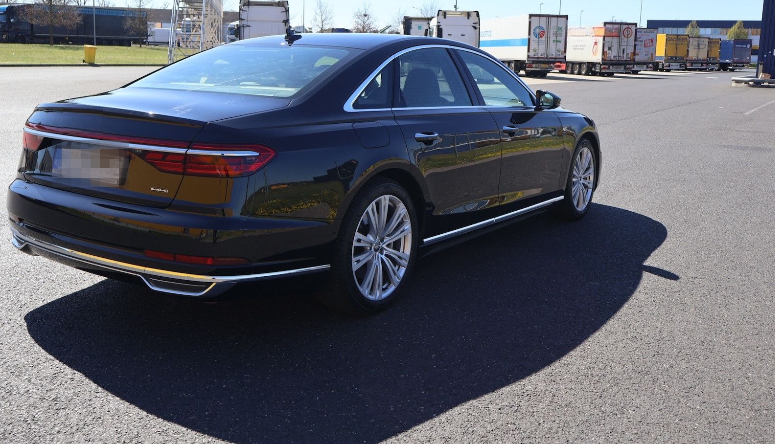 Audi A8L 60 TFSI e quattro+Top Zustand foto 3