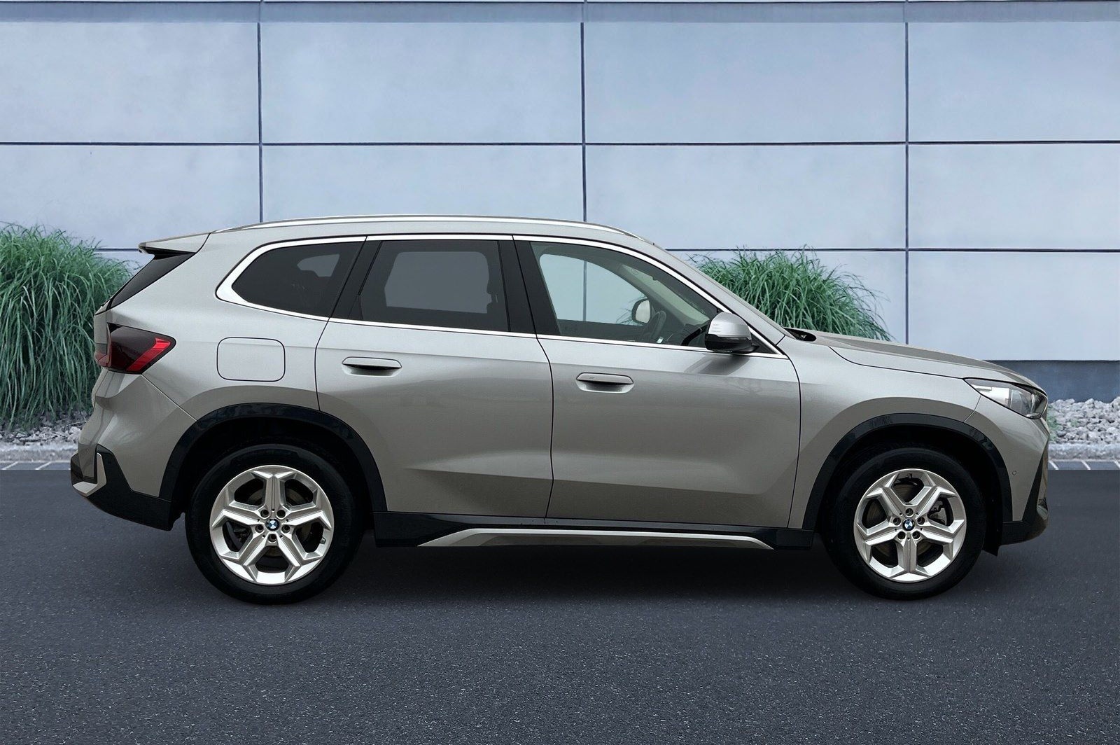 BMW X1 xDrive23d xLine Head-Up DAB LED Shz foto 2