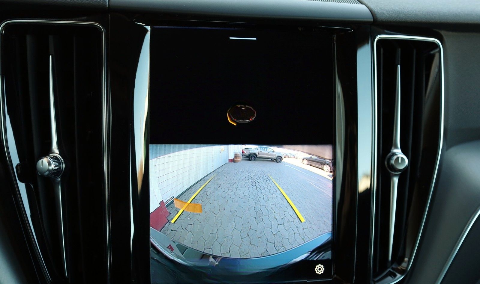 Volvo XC60 Core B4 D,Navi,LED,4xSH,Kamera,Carplay,ACC foto 17