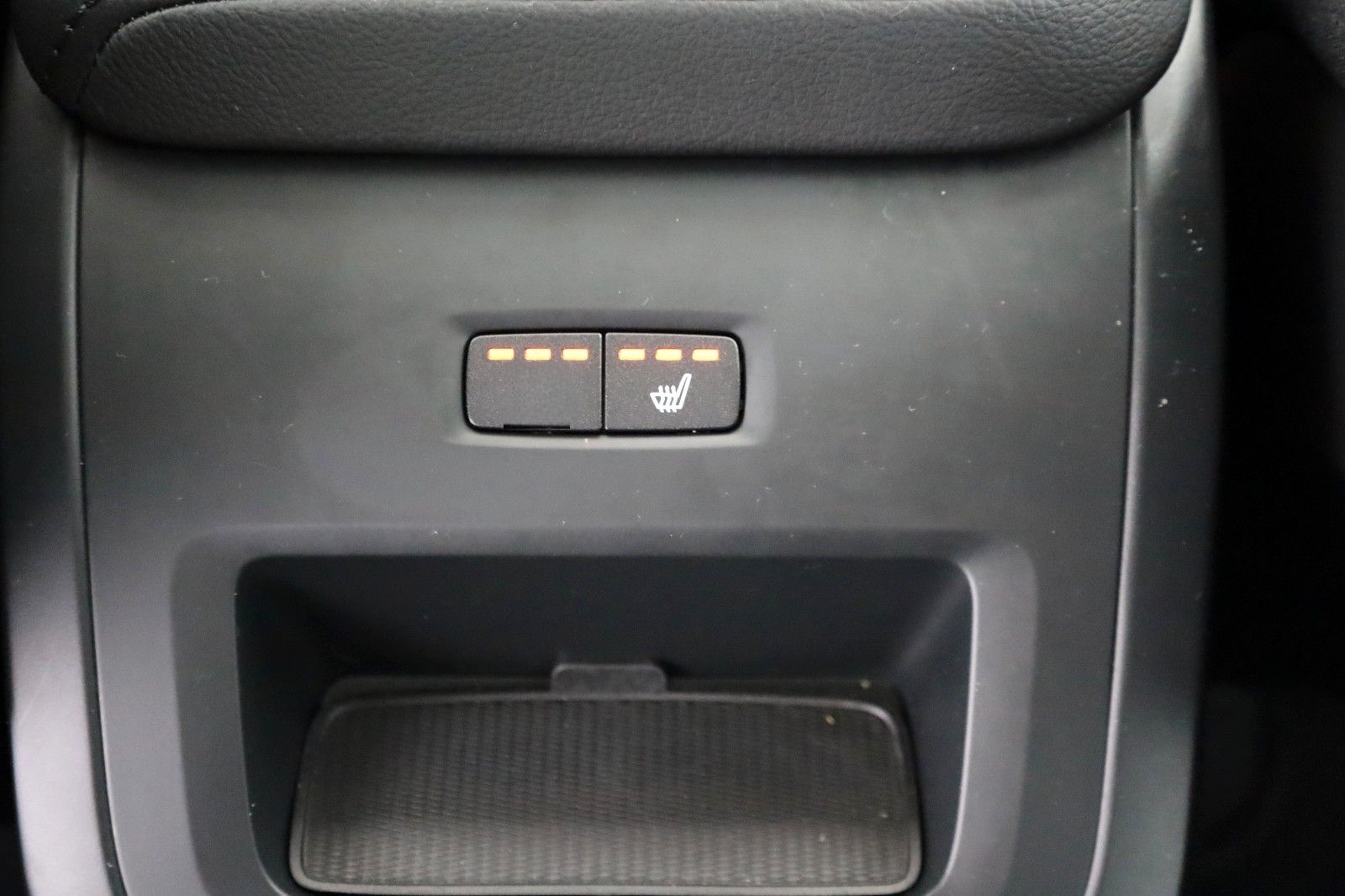 Volvo XC60 Core B4 D,Navi,LED,4xSH,Kamera,Carplay,ACC foto 20