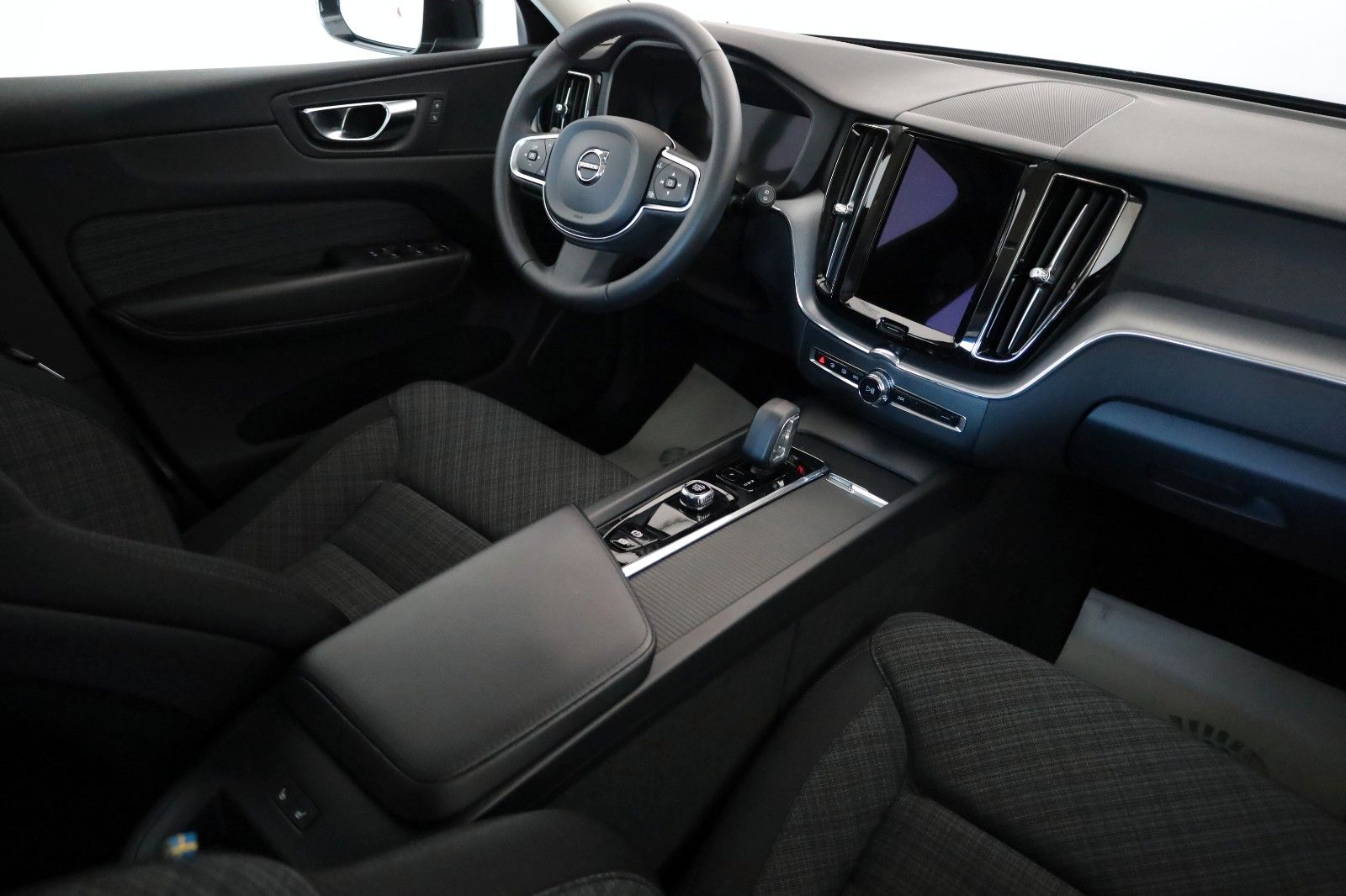 Volvo XC60 Core B4 D,Navi,LED,4xSH,Kamera,Carplay,ACC foto 4