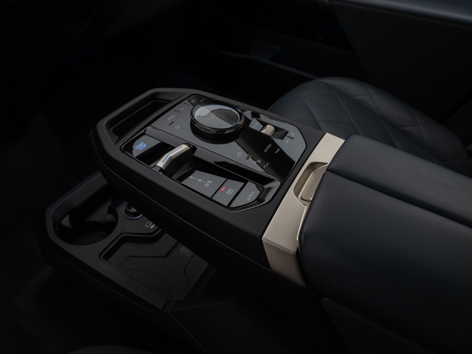 BMW iX xD40 Kamera DAB H/K ACC Komfort Sport 22Zoll foto 21