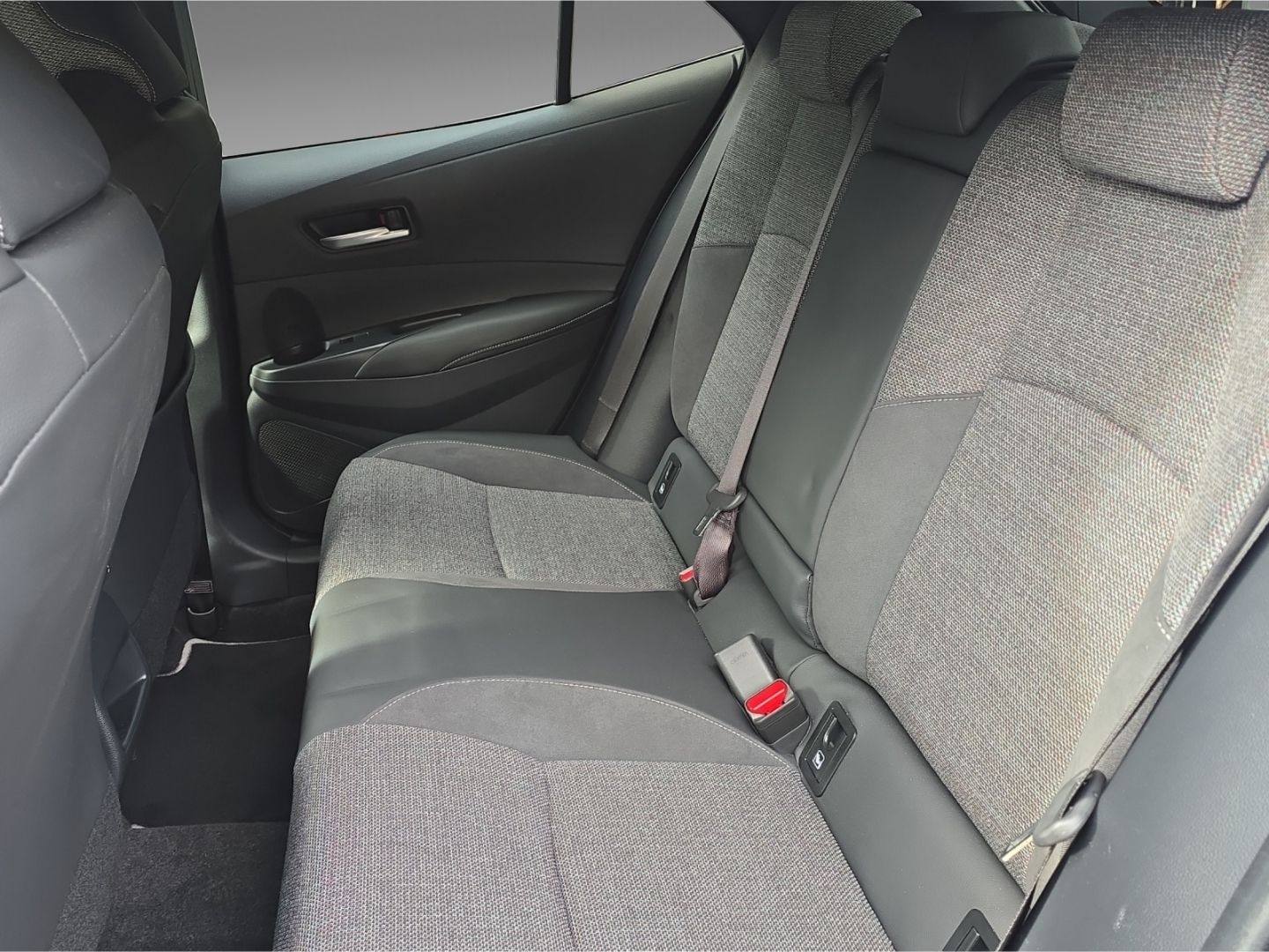 Toyota Corolla Hybrid Teamplayer Navi LED ACC Apple Car foto 13