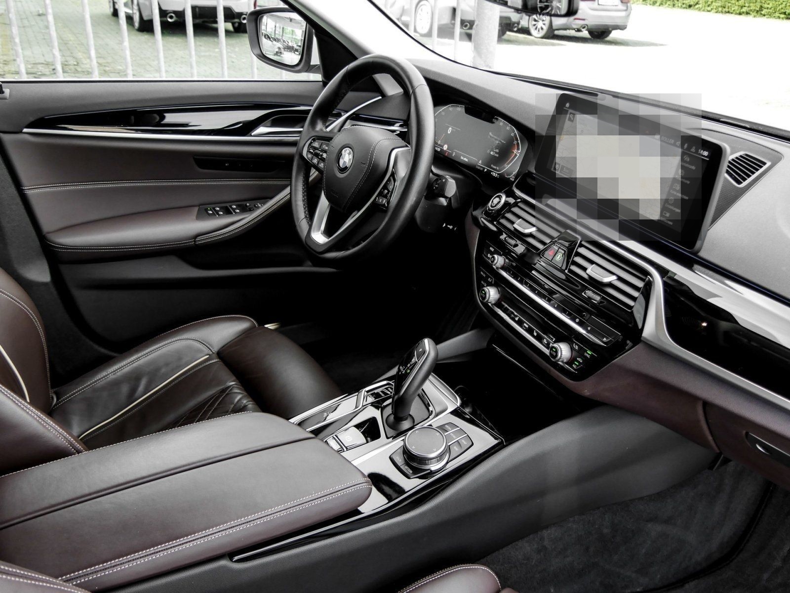 BMW 530d xDrive A HUD ACC RFK NAVI LED Laser DAB LM foto 3