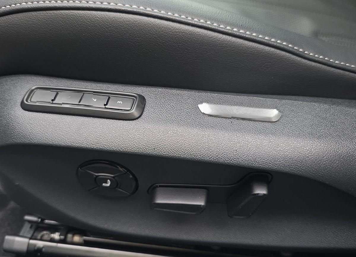 Volkswagen Passat Var TDI 4M STNDHZ AHK PANO LEDER H-UP foto 10