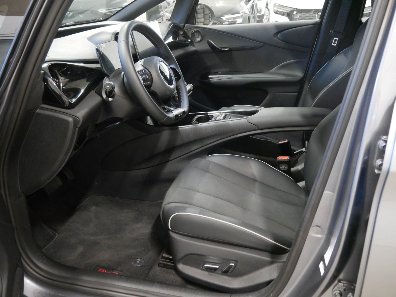 BYD DOLPHIN 150 kW Comfort 60.4 kWh 360°K TOTW VOLL foto 11