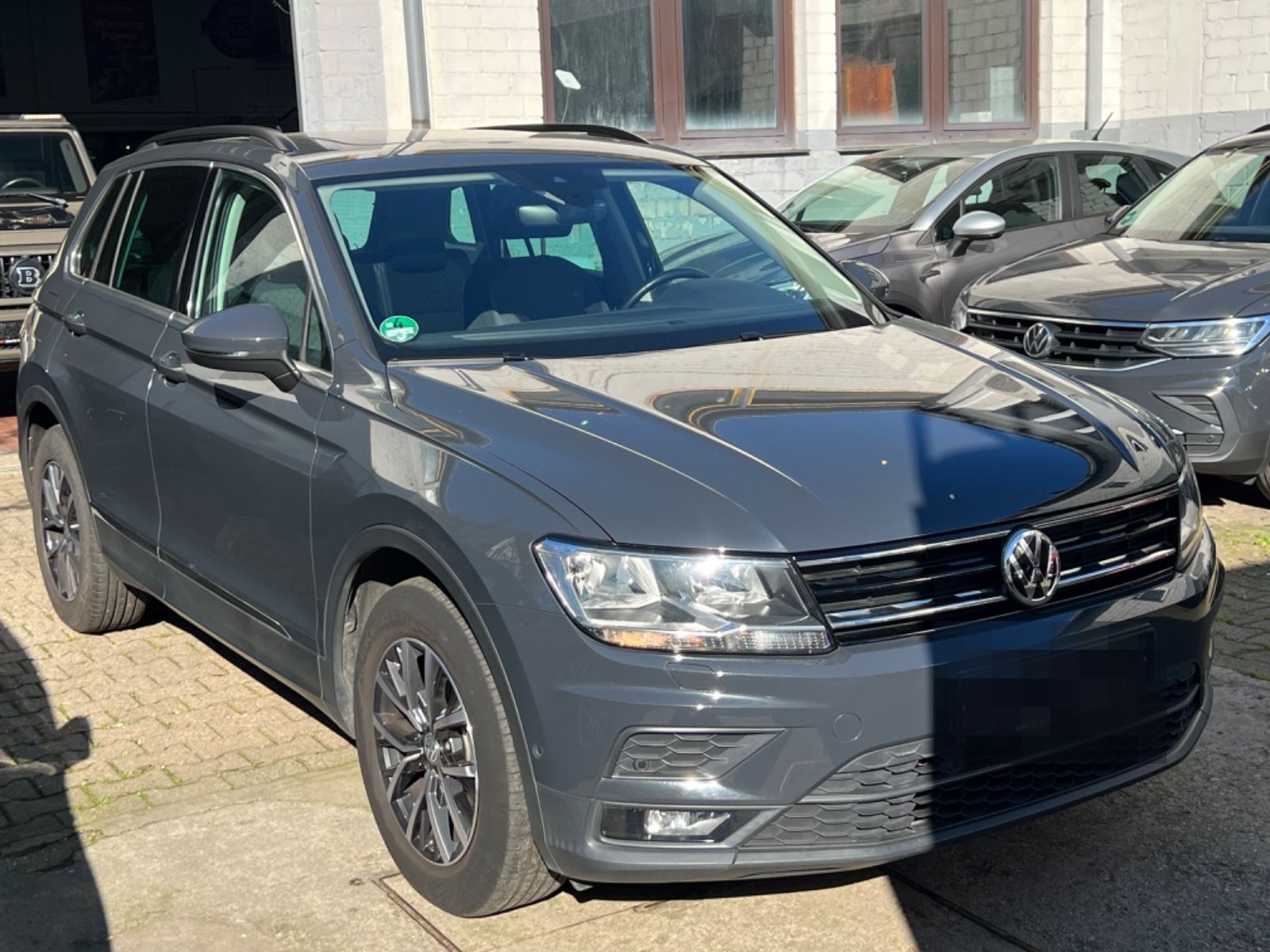 Volkswagen Tiguan 2.0 TDI Comfortline Panorama foto 2
