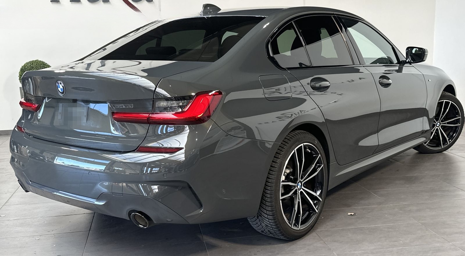 BMW 330e M-Sport NAV+LASER+HEAD-UP+19ZOLL+KAMERA+H&K foto 4