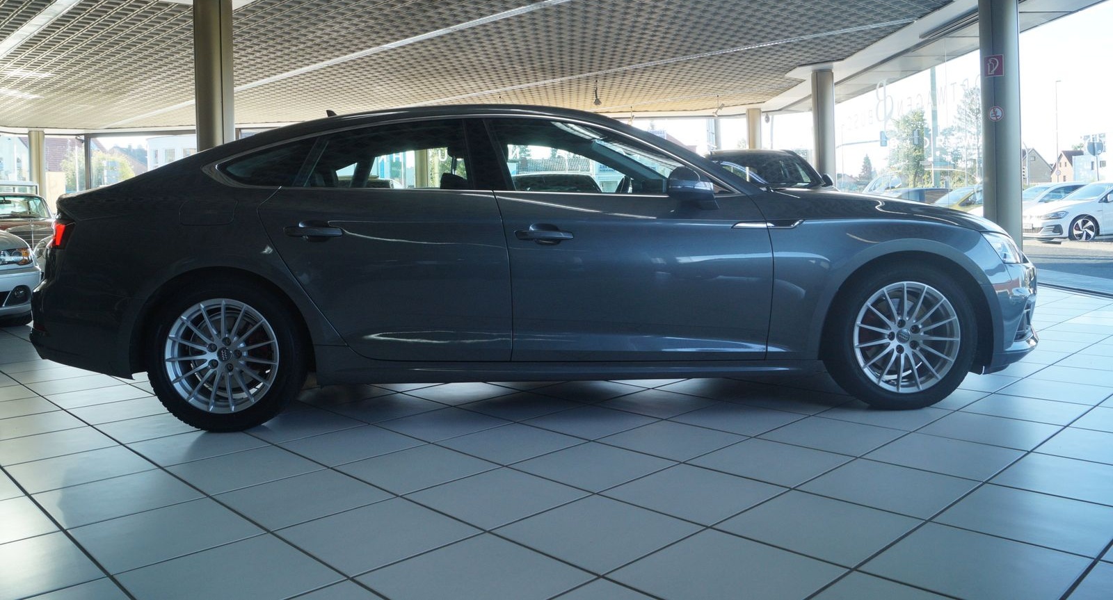 Audi A5 2.0 40TFSI KAMERA/ACC/MASSAGE/SHZ/5-SITZER foto 3