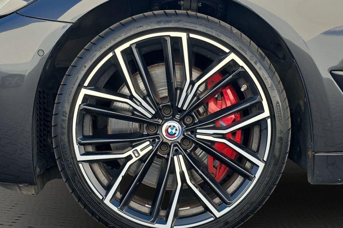 BMW 540 d xDrive M-Sport STNDHZ LASER H&K AHK LEDER foto 25
