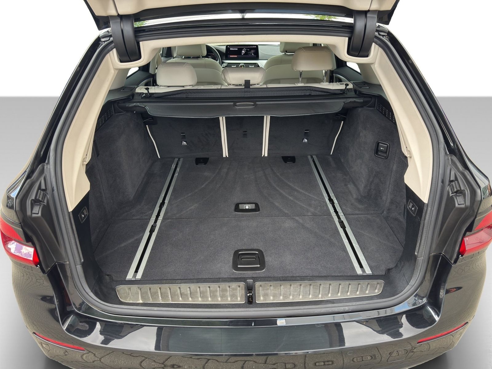 BMW 540i xDrive Touring Park/DrivAs+ Pano 4xKlima foto 13