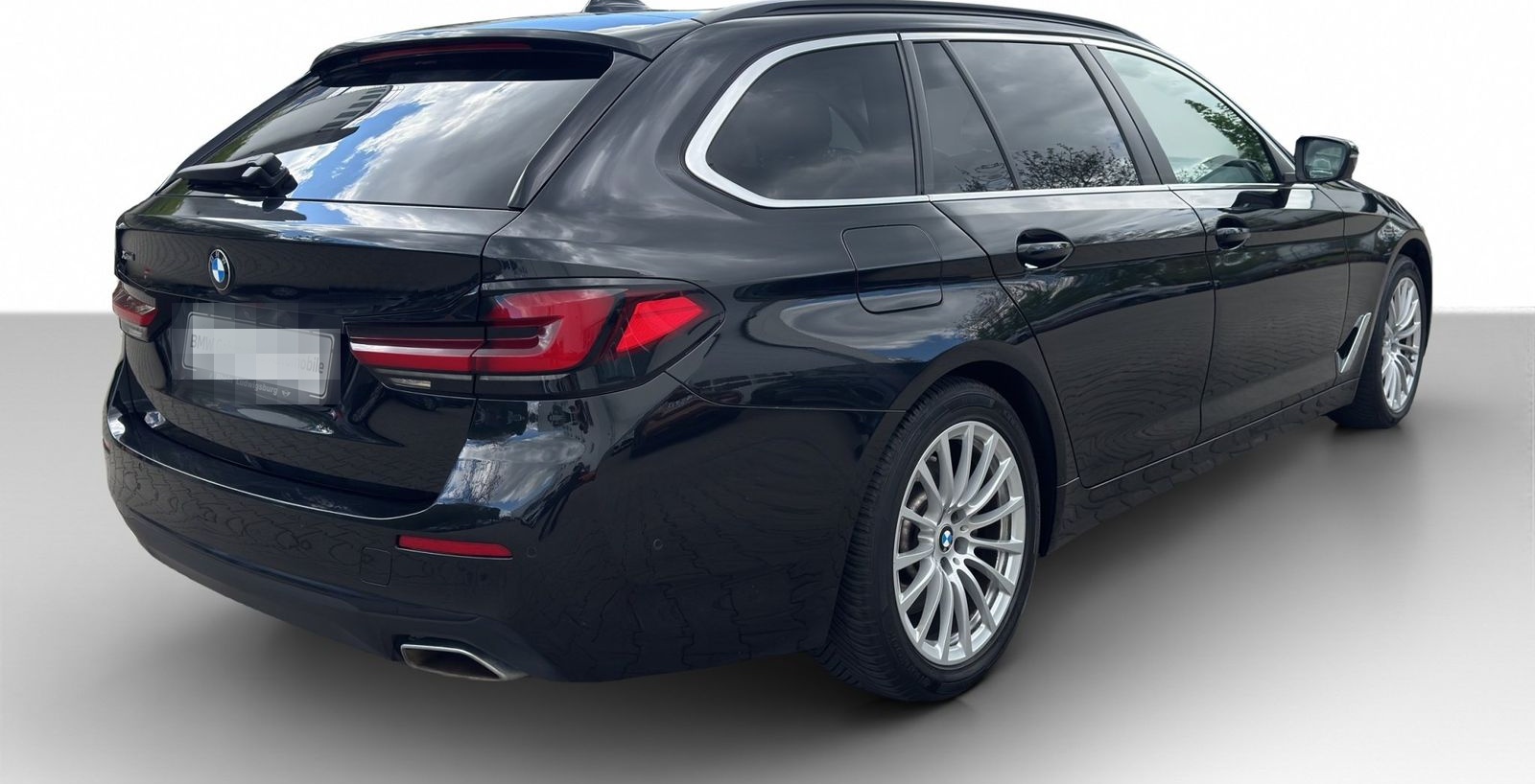BMW 540i xDrive Touring Park/DrivAs+ Pano 4xKlima foto 6