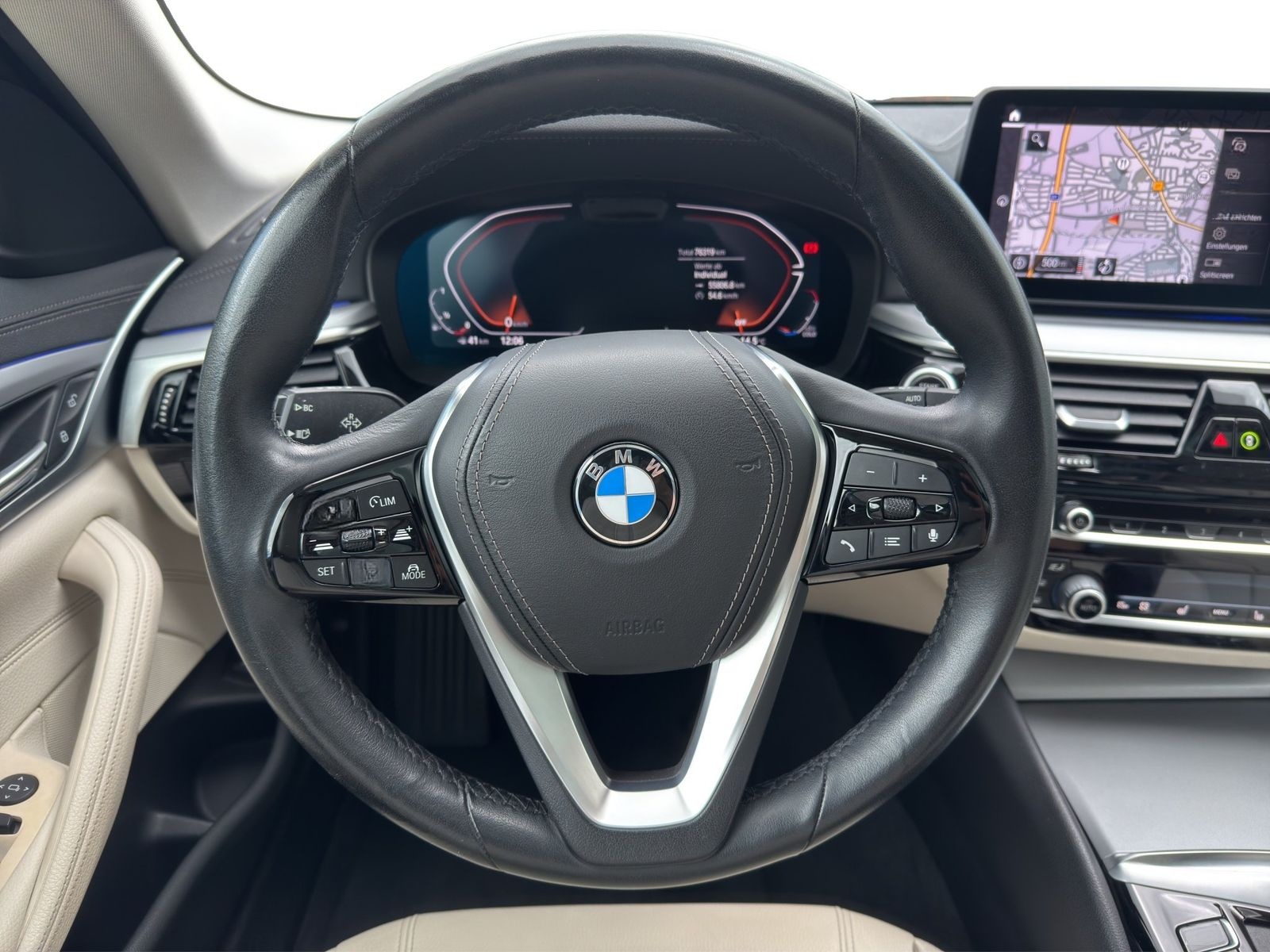 BMW 540i xDrive Touring Park/DrivAs+ Pano 4xKlima foto 10