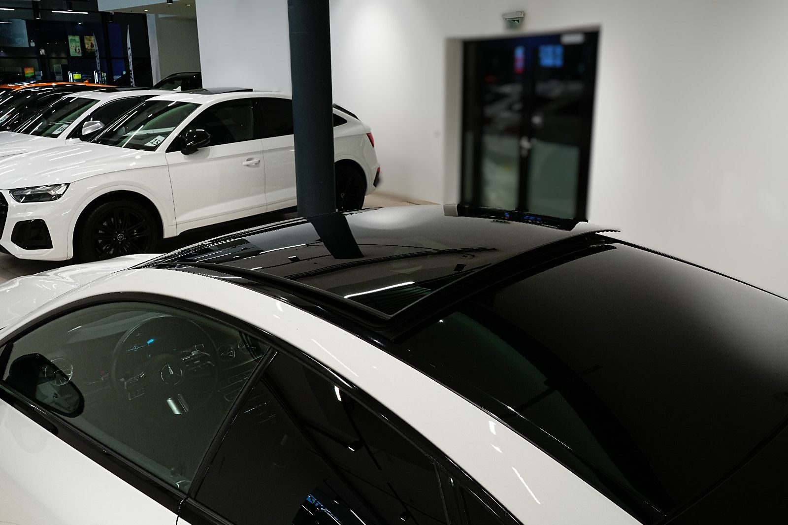 Mercedes-Benz E 220D COUPE|AMG|NIGHT|SOFT|CARBON|360|BURM|PANO foto 16