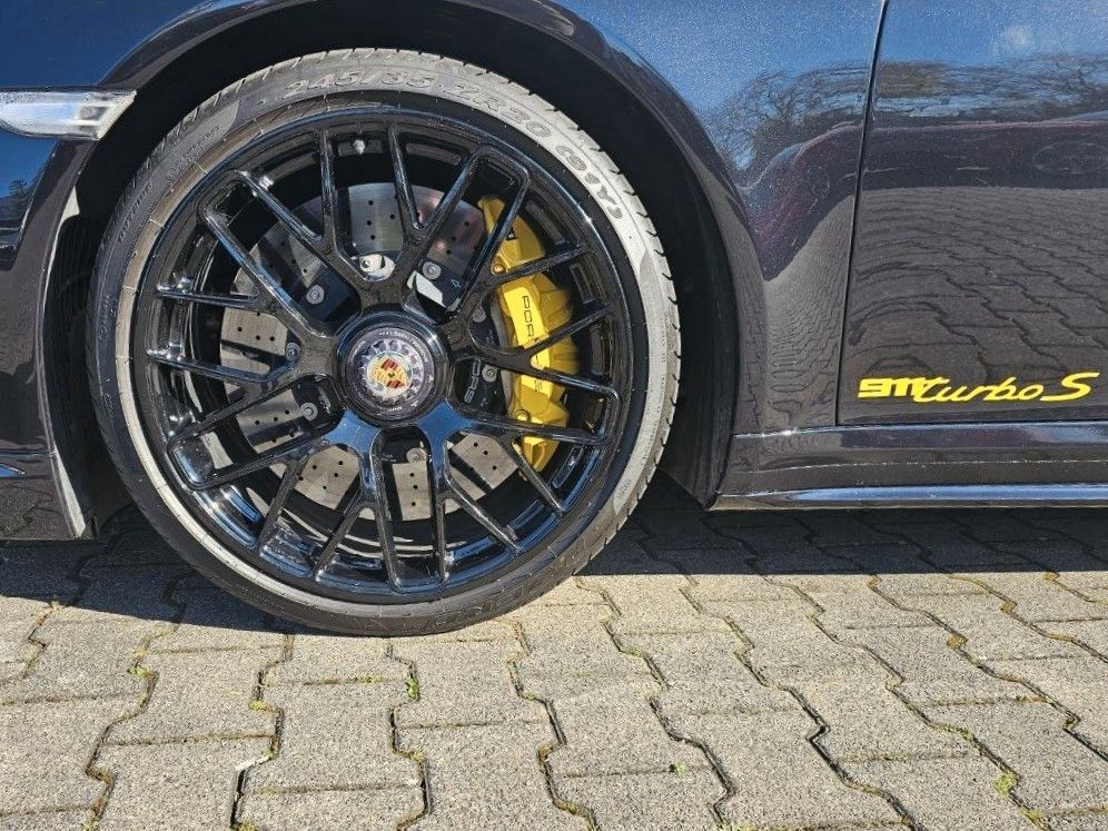 Porsche 911 Turbo S Porsche Exclusive BOSE Keramik Carbo foto 11