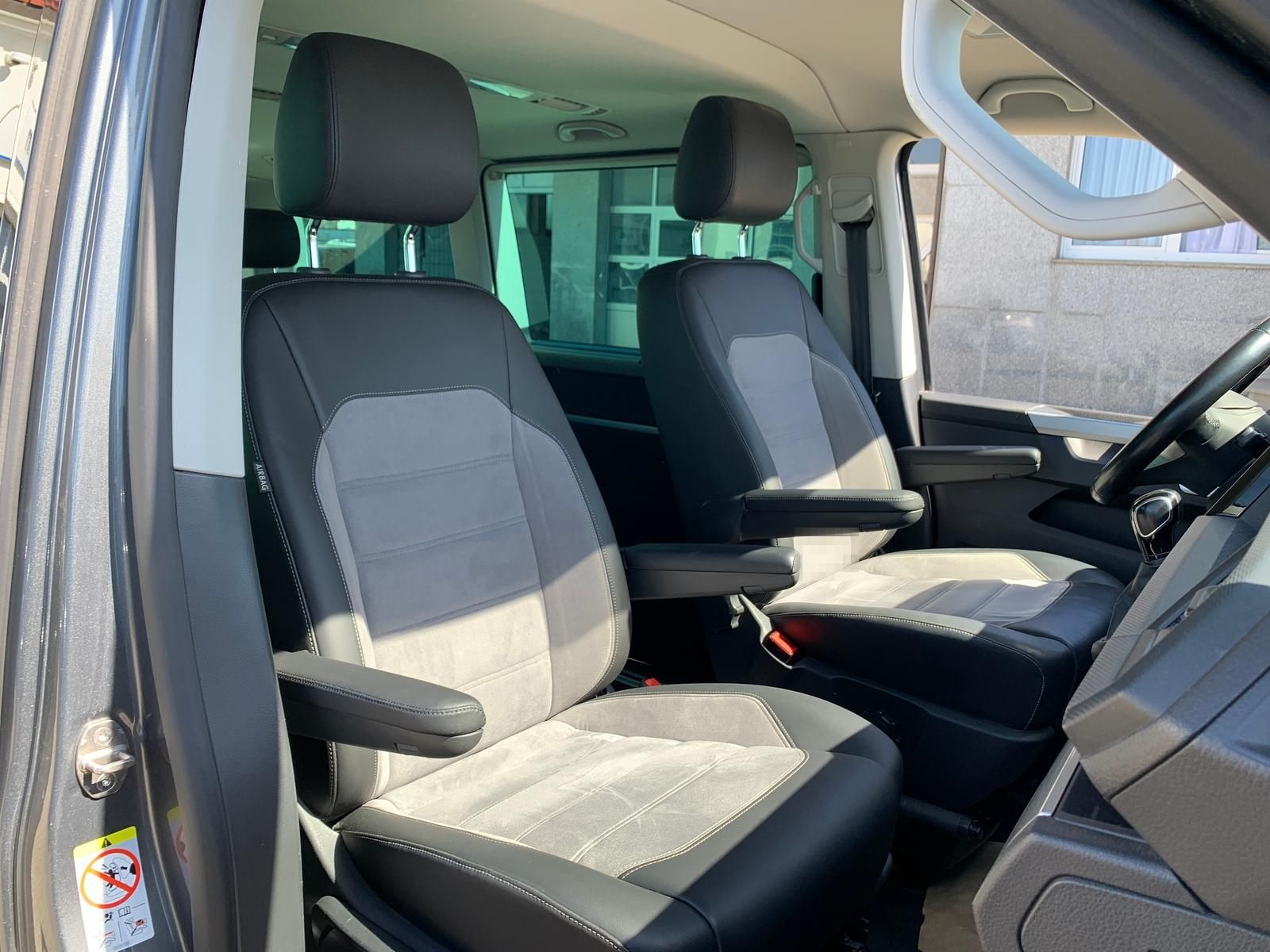 Volkswagen T6.1 Multivan Cruise DSG LED ACC Navi SHZ Kamera foto 14