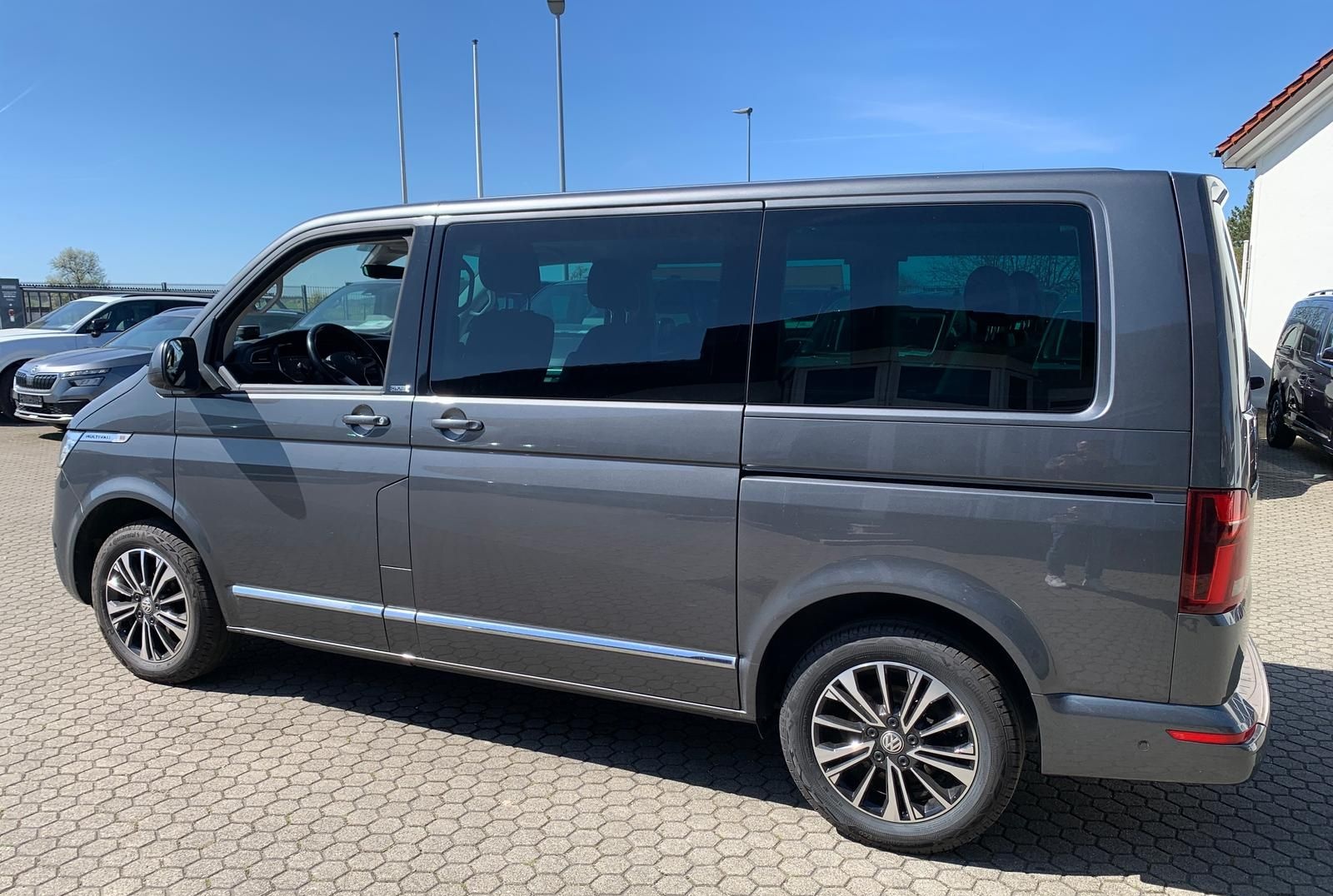 Volkswagen T6.1 Multivan Cruise DSG LED ACC Navi SHZ Kamera foto 25