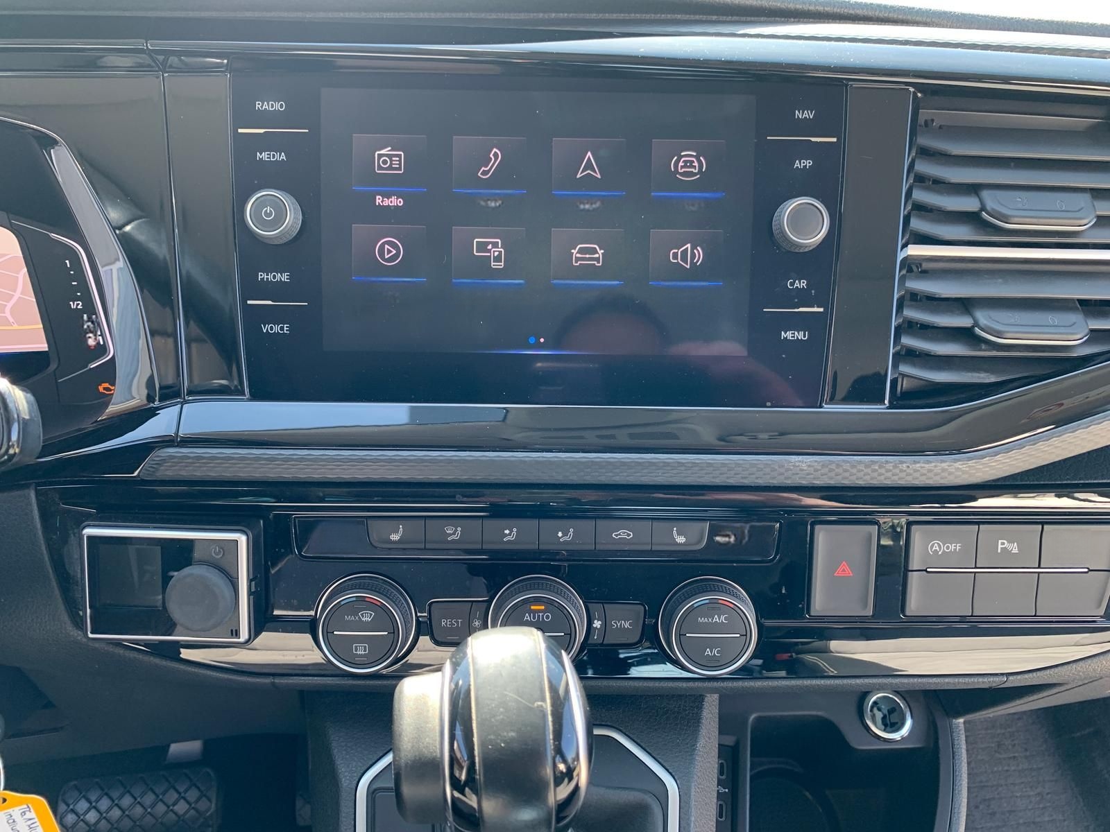 Volkswagen T6.1 Multivan Cruise DSG LED ACC Navi SHZ Kamera foto 8