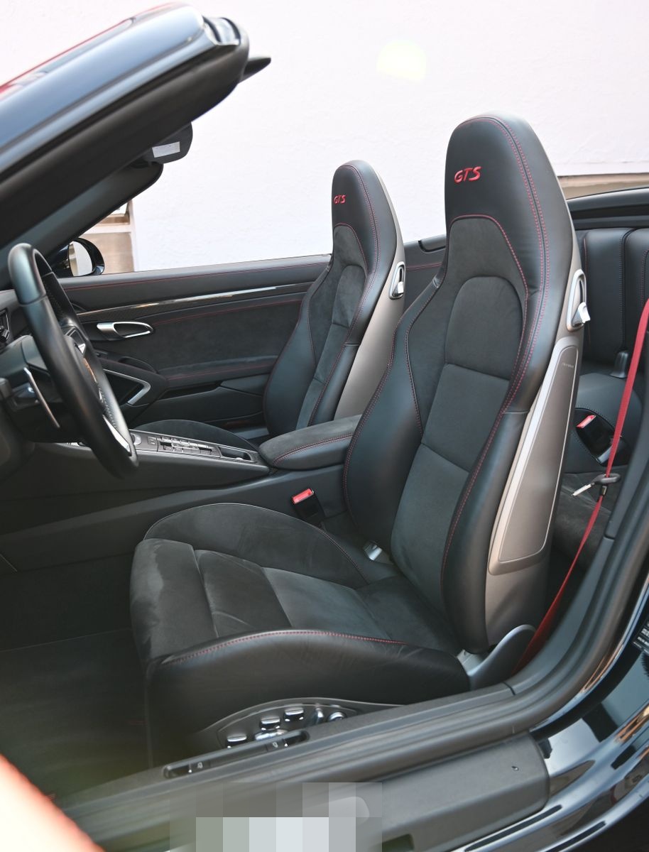 Porsche 911 Carrera 4 GTS Cabrio 1.Hd*CARBON*Unfallfrei! foto 11