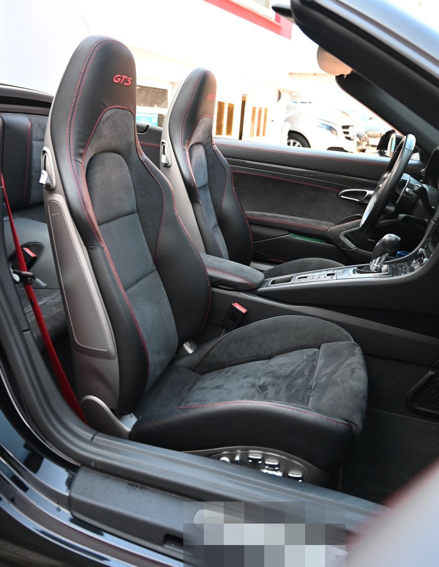 Porsche 911 Carrera 4 GTS Cabrio 1.Hd*CARBON*Unfallfrei! foto 15