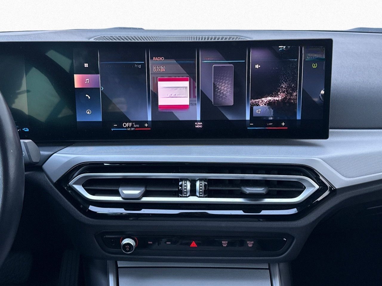 BMW 330e Touring Aut LiCo+ Widescreen Tempo SHZ DAB+ foto 15
