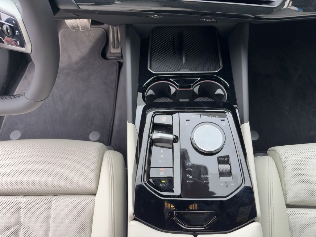 BMW 520 d Limousine Sportpaket AHK-klappbar AHK Navi foto 11