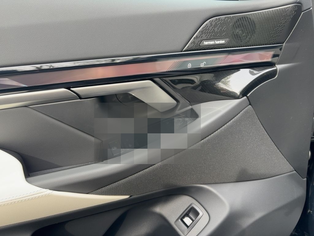 BMW 520 d Limousine Sportpaket AHK-klappbar AHK Navi foto 12
