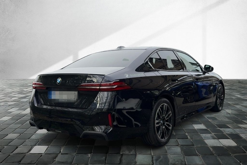BMW 520 d Limousine Sportpaket AHK-klappbar AHK Navi foto 4
